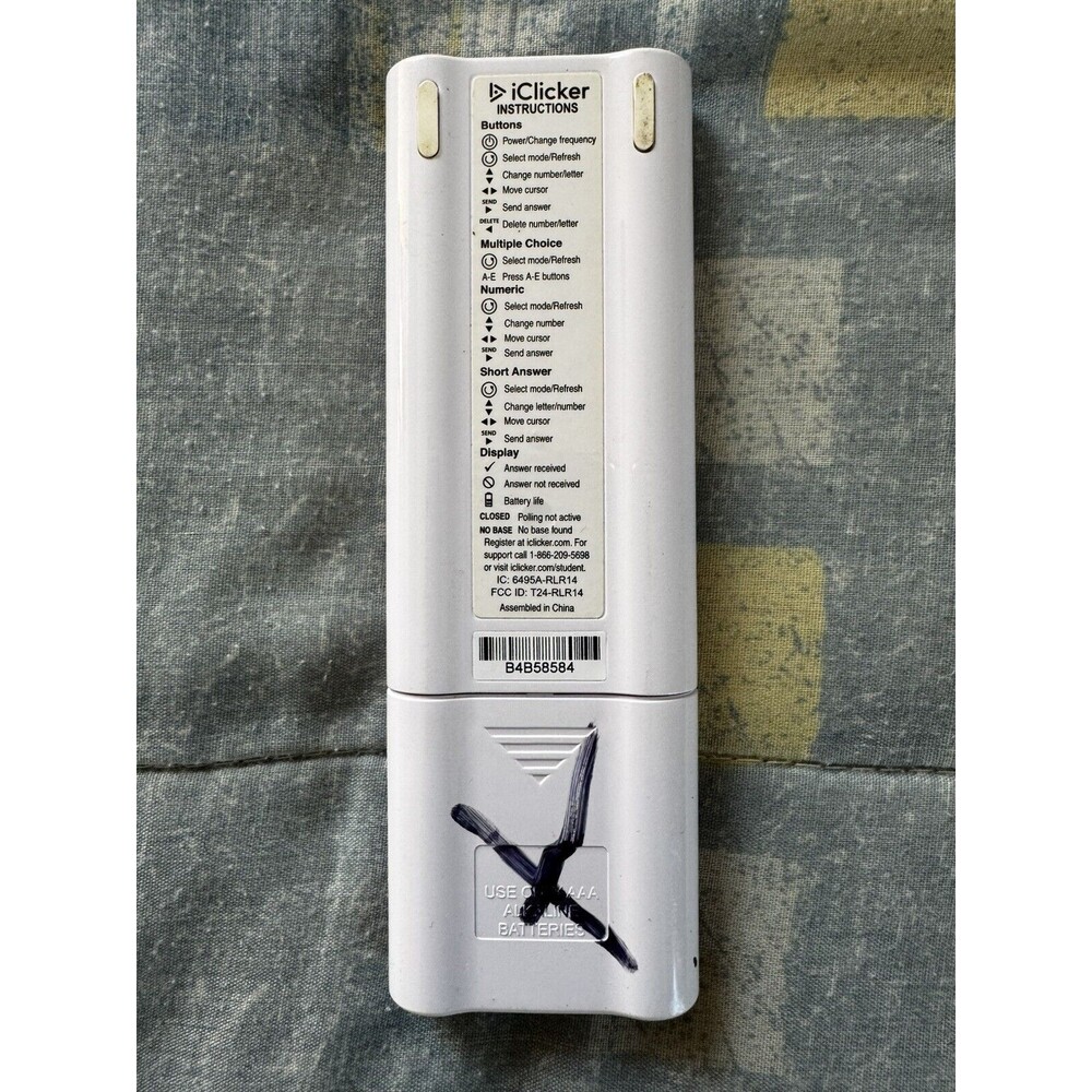 iClicker 2 White Student Remote - Picture 2 of 3